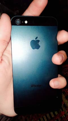 iphone 5  non pta 10 by 10 condition