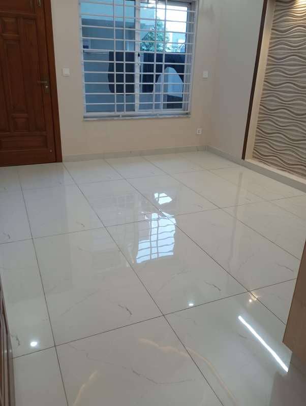 Size 30x60 Full House For Rent In G-13 4