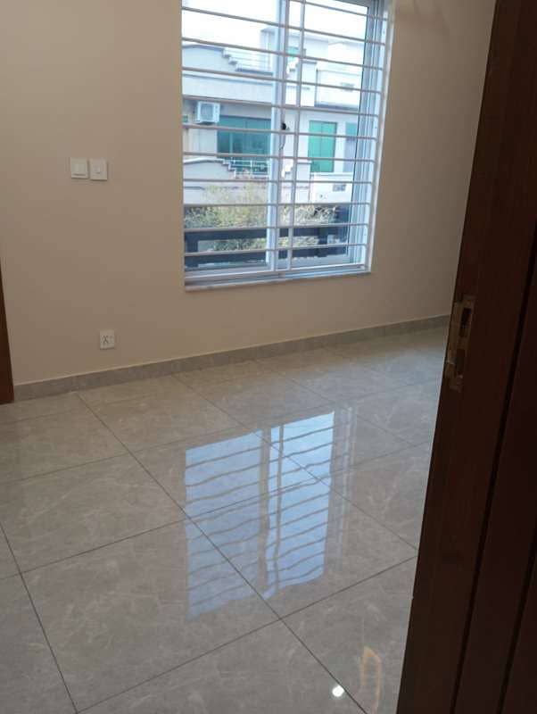 Size 30x60 Full House For Rent In G-13 23