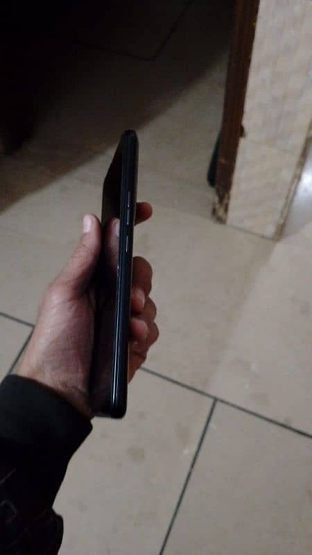 tecno pova neo 5g    4+1/64 2