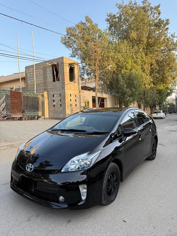 TOYOTA PRIUS 2011/2015 B2B ORIGNAL EXCELLENT CONDITION 2