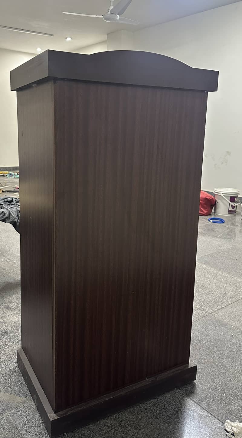 Conference/meeting room furniture premium quality. 14