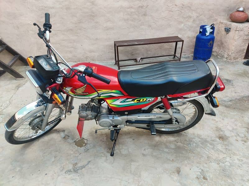 Honda CD 70 - 2023 Model | Almost New | One-Handed Use , Wadi e Soon 0