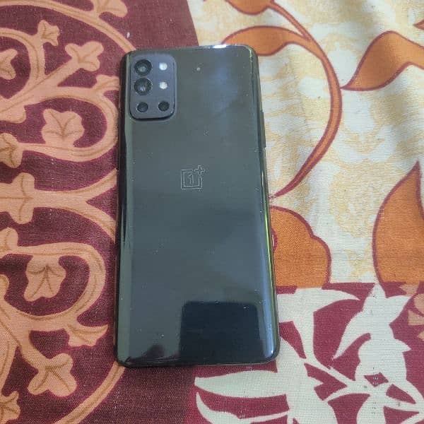 OnePlus 9R, 8Ram / 256GB 1