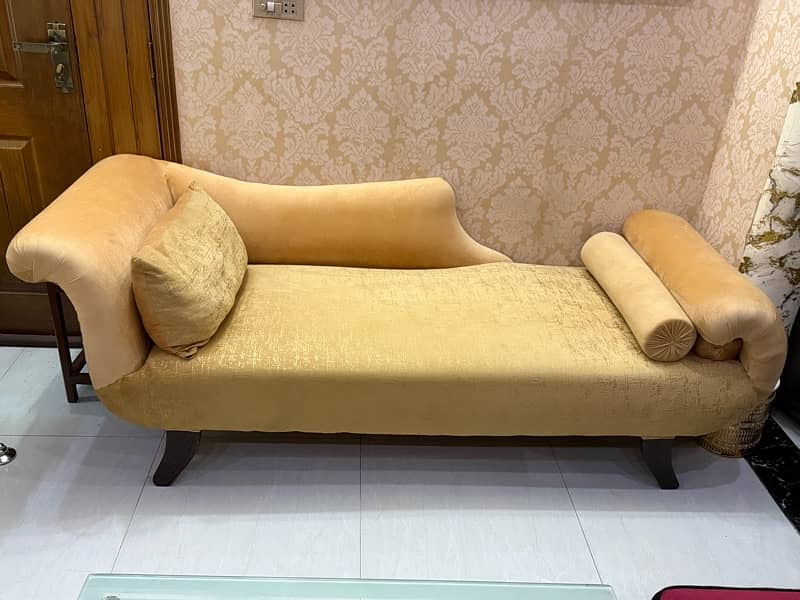 Elegant Golden Couch – Luxurious & Comfortable 0