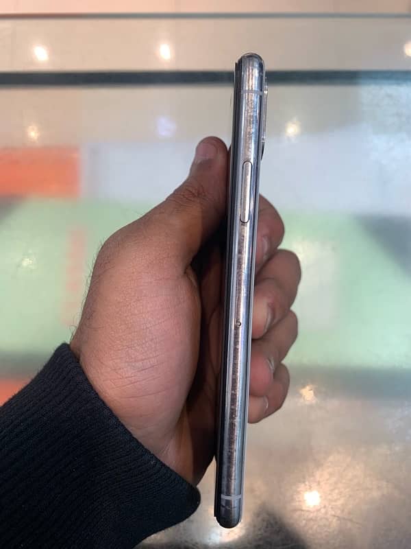 iPhone X 64 GB PTA Approved 2