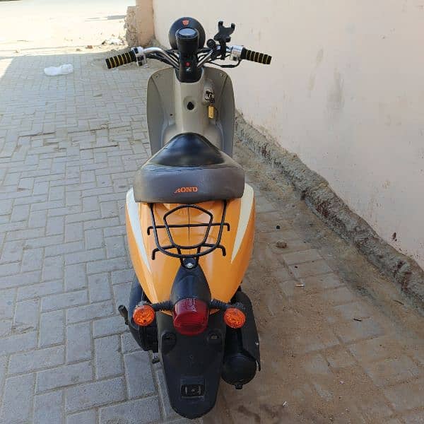 Honda scooty 4