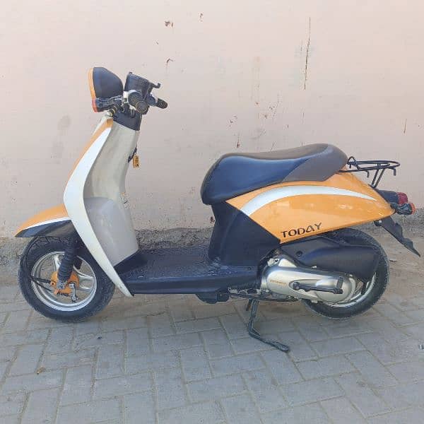 Honda scooty 14