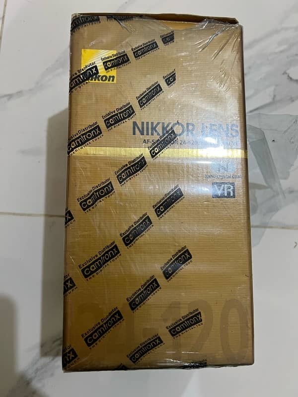 Nikon D750 With 24-120 Lense Box and All Accessories 8