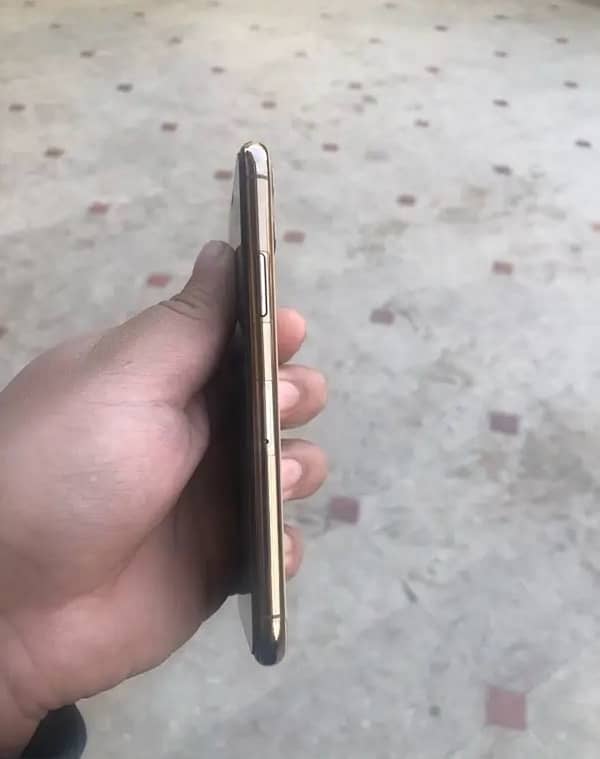 iPhone 11 pro 2