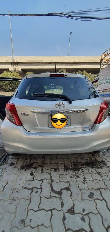 Toyota Vitz 2012 5