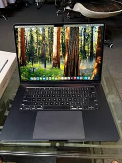 Macbook air m2 8gb ram 256gb ssd model A2941