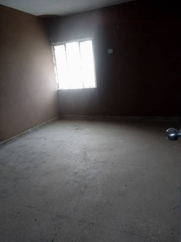 FLAT FOR SALE 10