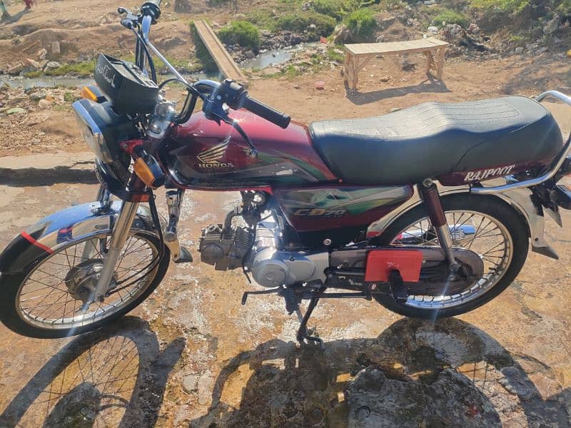 Honda 70 2022 model 10/10 condition 4