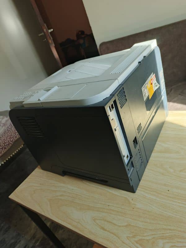 hP laserjet p3015 printer for sale 0