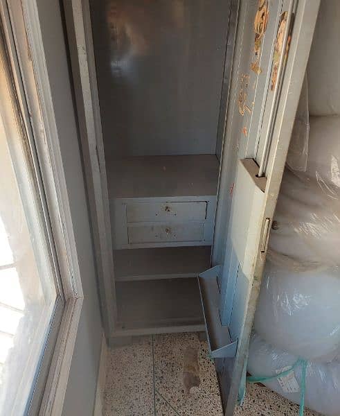 20 gauge metal cupboard 1