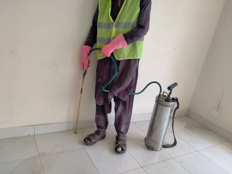 Pest Control/Termite Services/Dengue CServiceontrol Spray/Fumigation 19