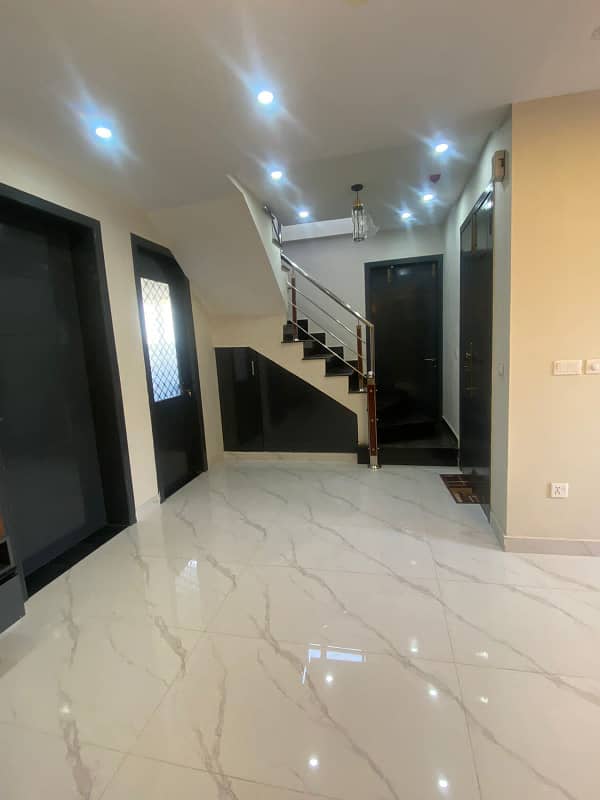 Brand New Modern House For Rent 20