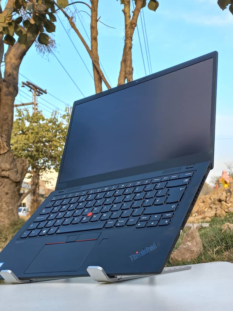 lenovo x1 carbon core i5 8th gen 16gb ram | Touch Screen | UltraSlim 12