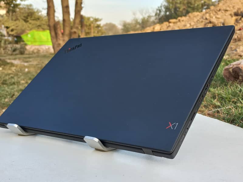 lenovo x1 carbon core i5 8th gen 16gb ram | Touch Screen | UltraSlim 13