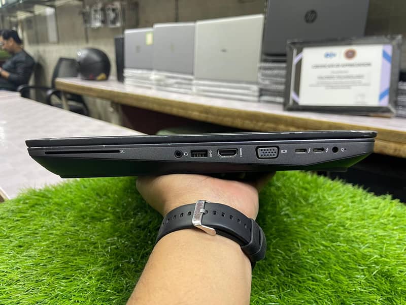 HP ZBook 17 G3 i7 6th 4 GB Nvidia (0322-8832611) 12