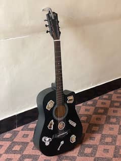 Acoustic Guitar (Medium sized)