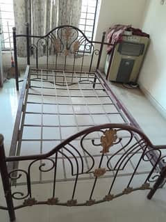 SINGLE BED SET WITH 2 CHAIRS AND TABLE