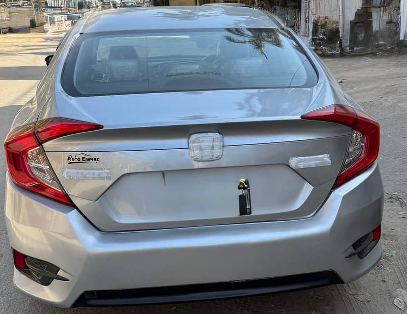 Honda Civic Oriel ug 2018 new metar 5