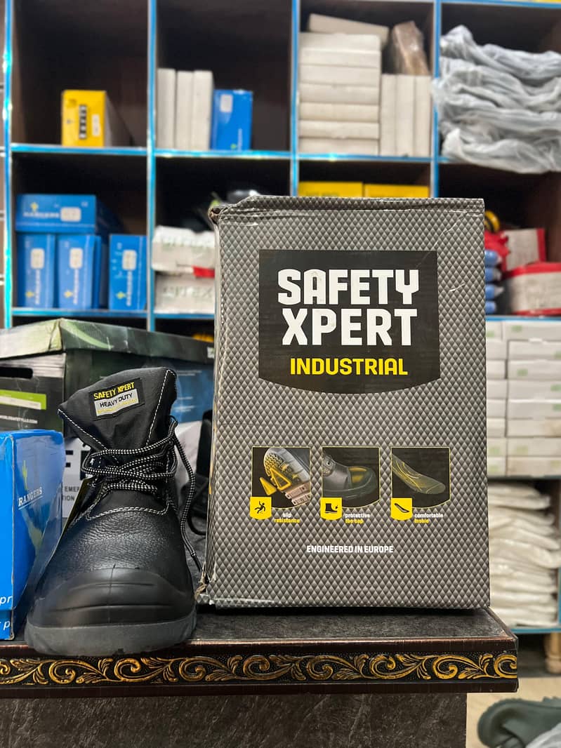 Safety shoes, imported and local ,worker shoes ,eng shoes ,USA,Chines 3