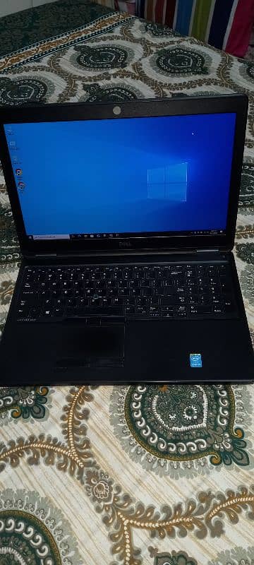 DeLL E5550 0