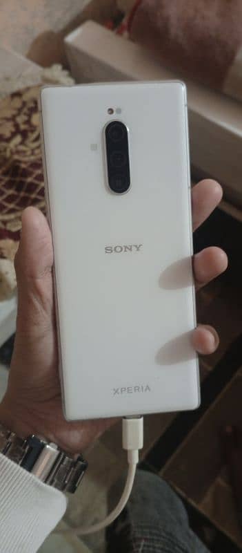 Sony Xperia 1 0