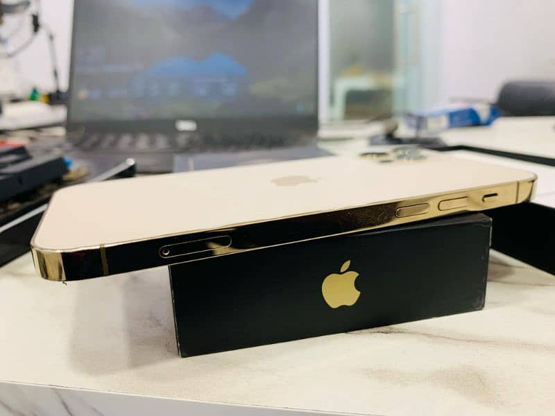 Iphone 12 pro Pta Approved with box 5