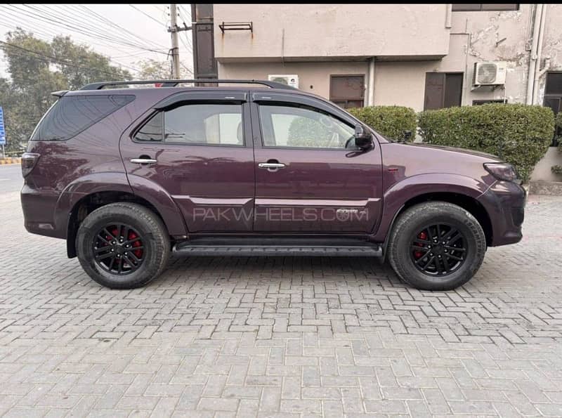 Toyota Fortuner G 2013 3