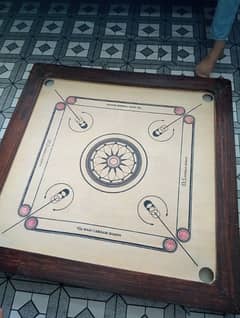 wooden carrom board