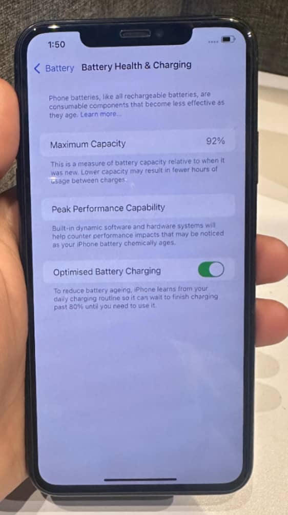 Apple iPhone 11 Pro Max 92% Battery Health 2