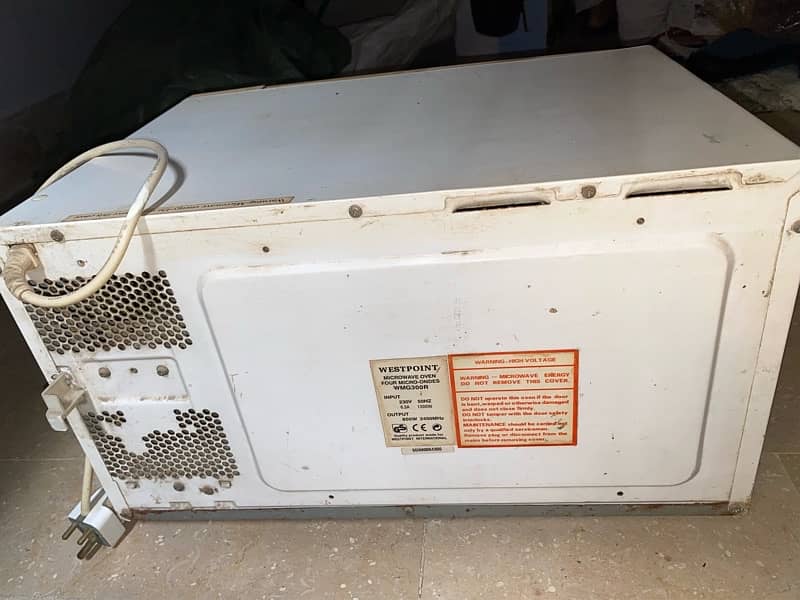 ORIGINAL WEST POINT MICROWAVE OVEN 3