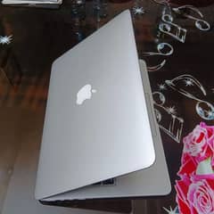 MacBook Pro Retina ( 13 inch Retina 2015 )