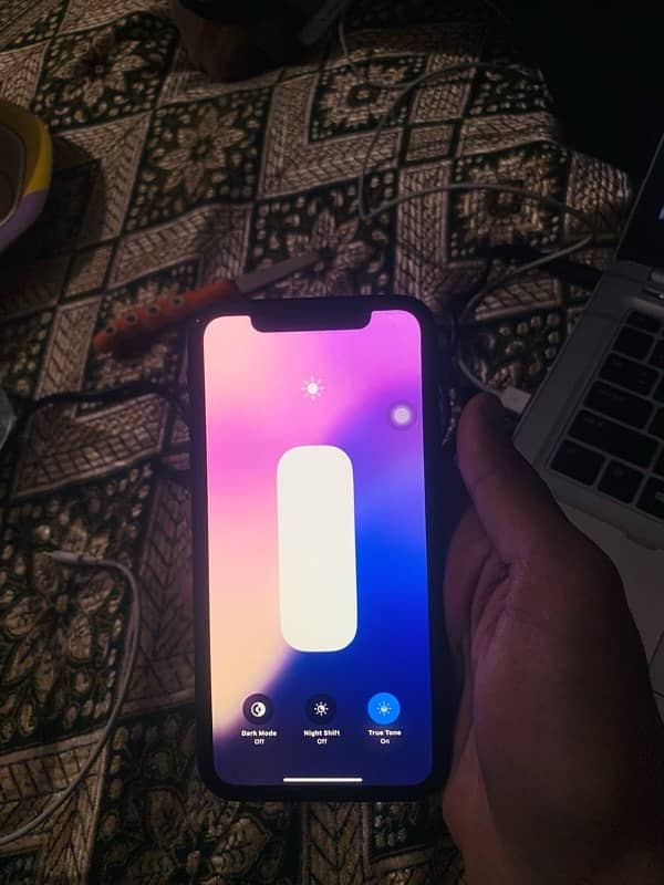 iphone xr nonpta urgent sale 5