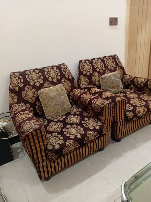 5 seater molty foam sofa set 0