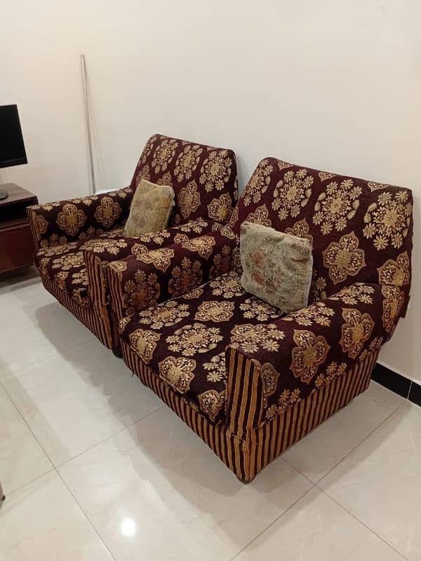 5 seater molty foam sofa set 2