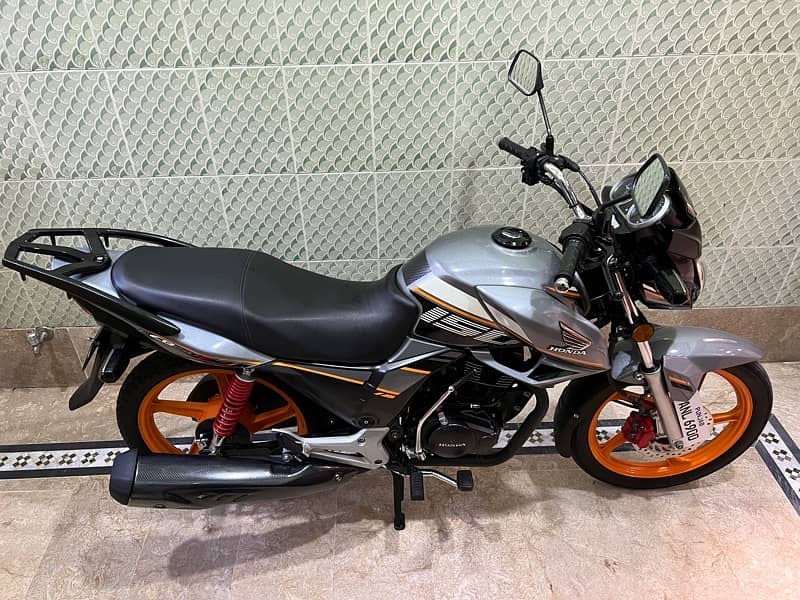 Honda CB 150 Special edition 22/23 0