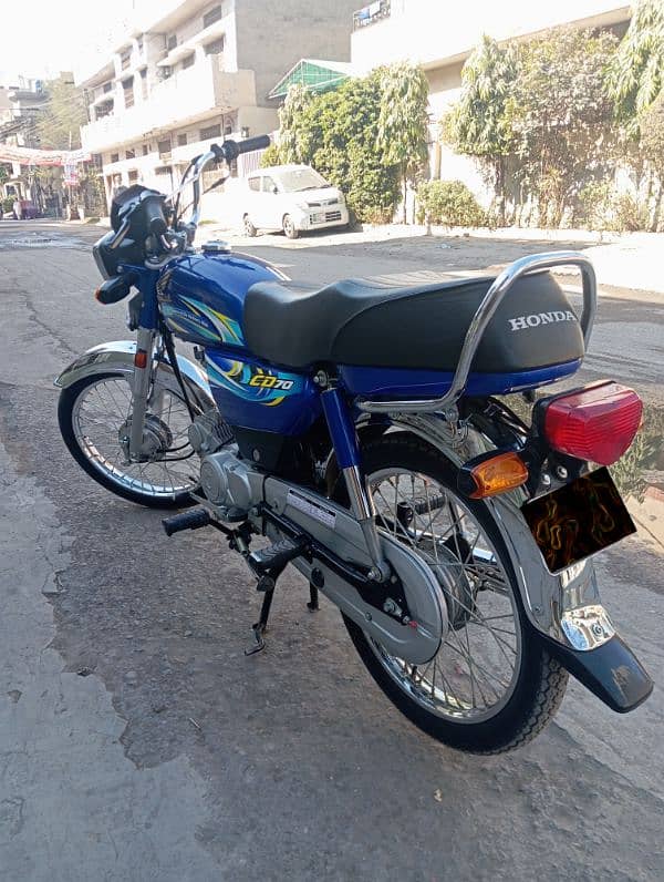 Honda CD 70 (Blue) 1