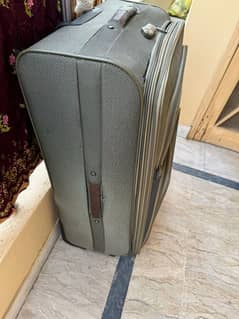 Luggage bag 30 KG. .