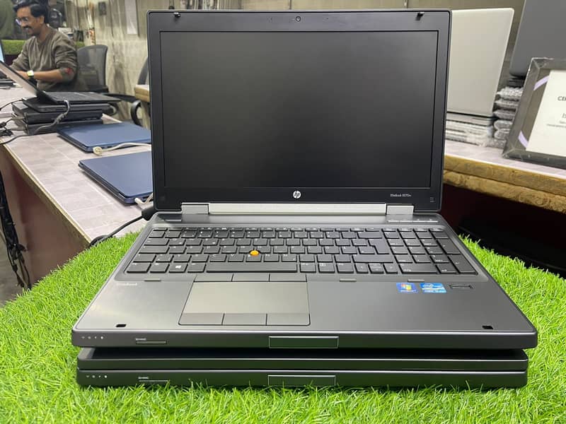 HP EliteBook 8570w I5 3RD 2GB NVIDIA (0322-8832611) 3