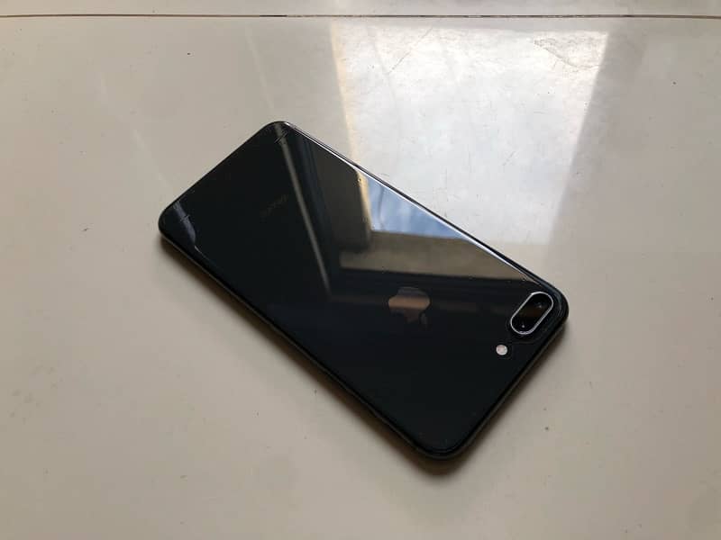 Totally Genuine iPhone 8Plus 64gb Grey PTA Approved 3