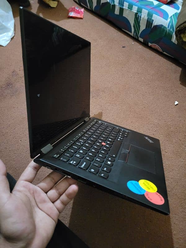 Lenovo X390 yoga laptop touch 4