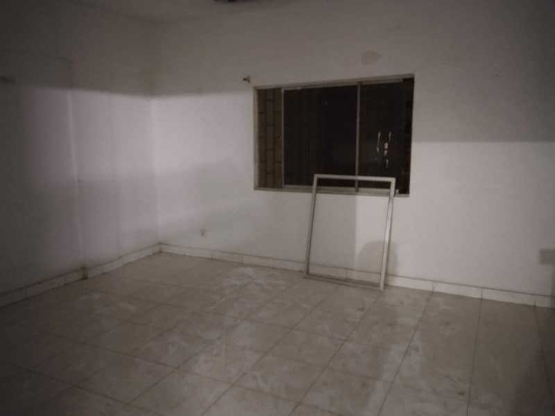 CHANCE DEAL APARTMENT AVAILABLE FOR SALE IN DHA 2 EXT 10