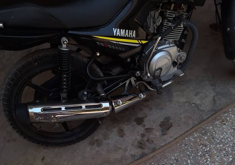 Yamaha ybr 125G 2