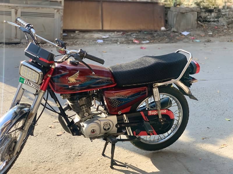 Honda 125 2016 last model 10/9 Rs 96000 1