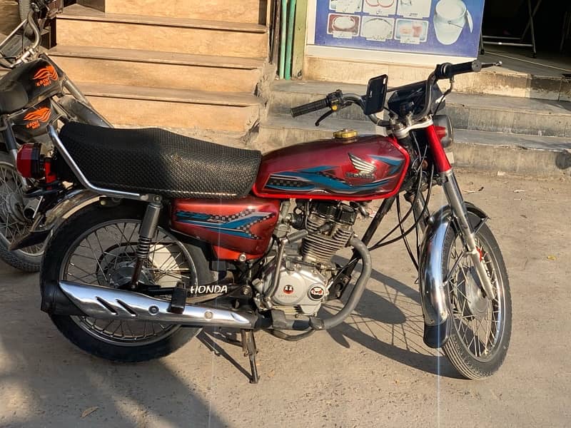 Honda 125 2016 last model 10/9 Rs 96000 2